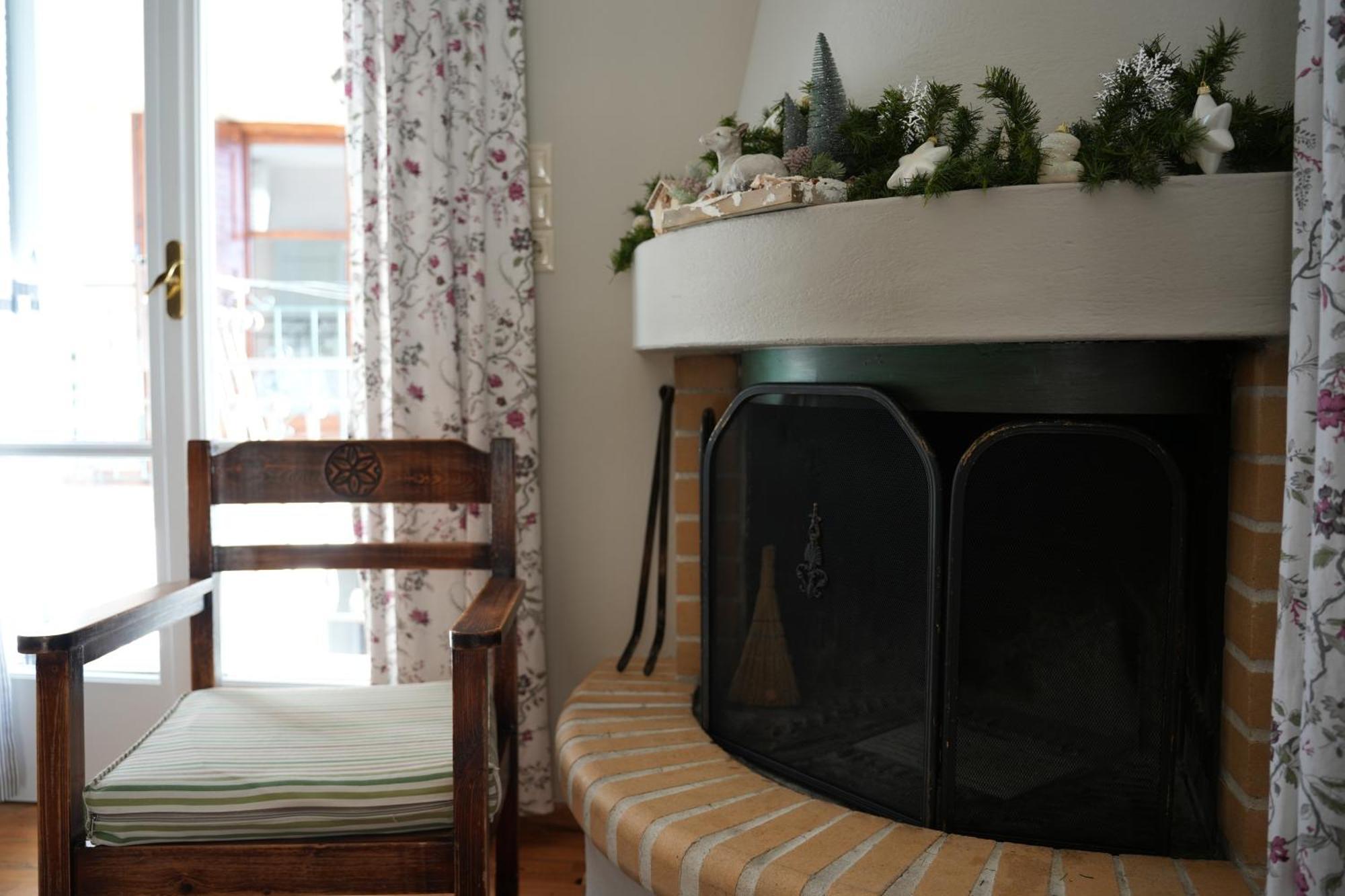 Guesthouse Doma Est 1991 Arachova Exteriér fotografie