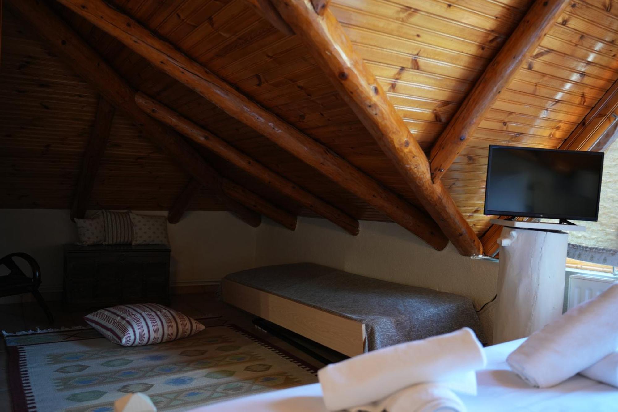 Guesthouse Doma Est 1991 Arachova Exteriér fotografie