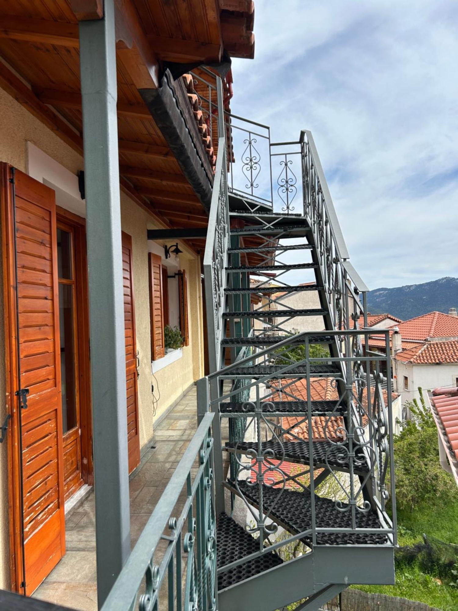 Guesthouse Doma Est 1991 Arachova Exteriér fotografie
